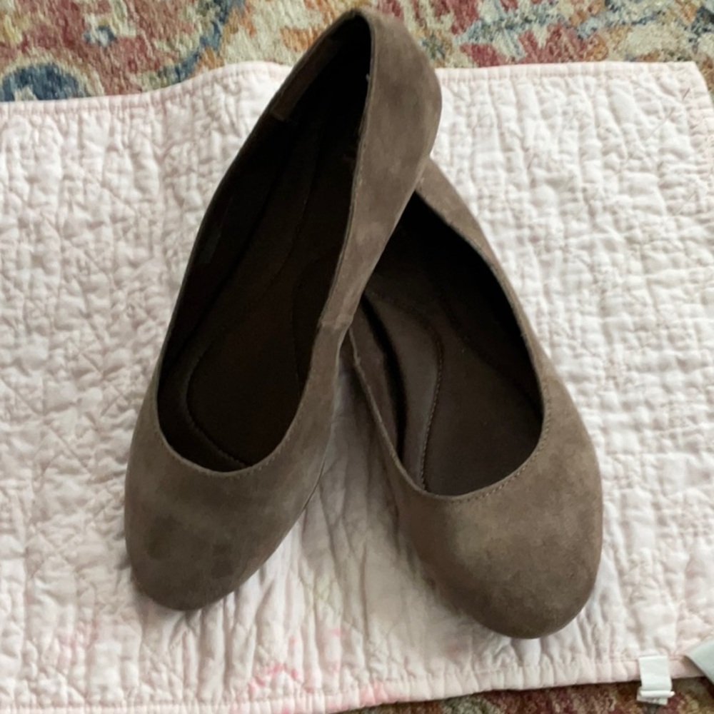 Born ballet flats